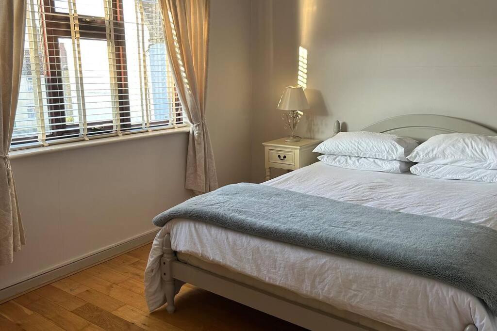 Cosy 2 Bed, Home From Home Haddenham  Esterno foto