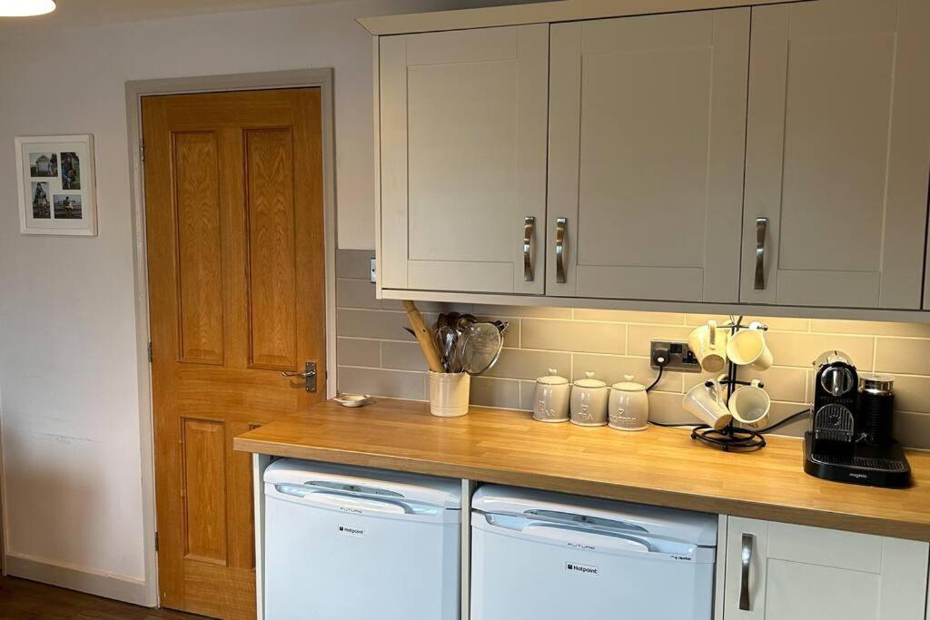 Cosy 2 Bed, Home From Home Haddenham  Esterno foto